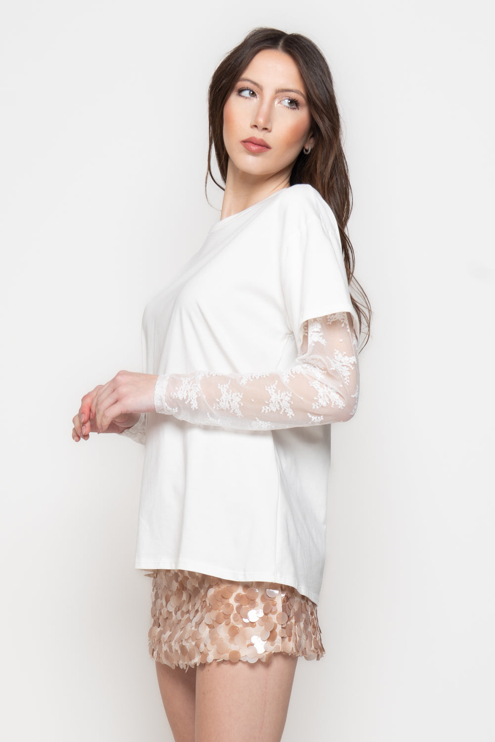 T-Shirt Donna Oversize con Maniche in Pizzo Trasparente