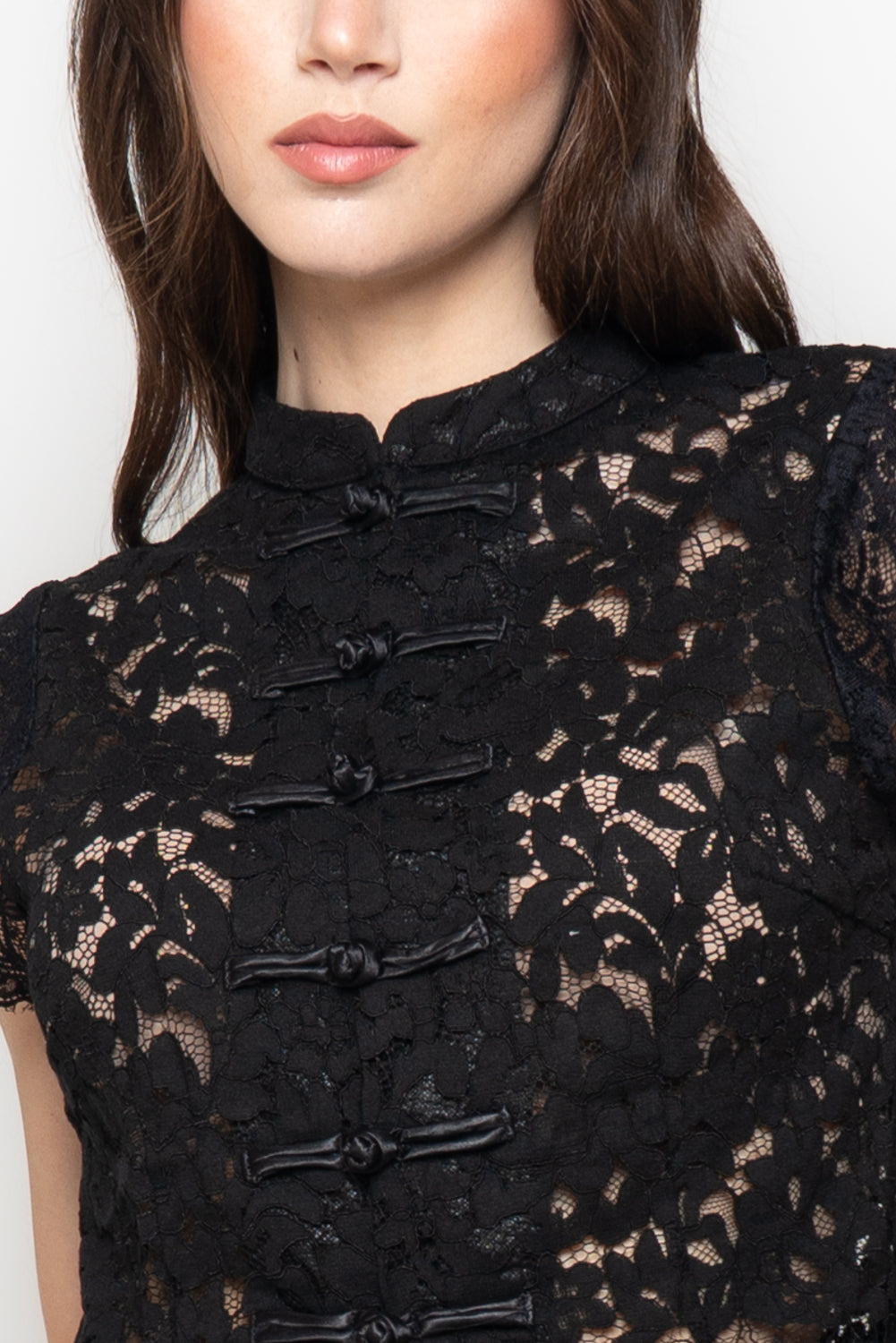 Top in Pizzo con Chiusure Decorative Secondary image