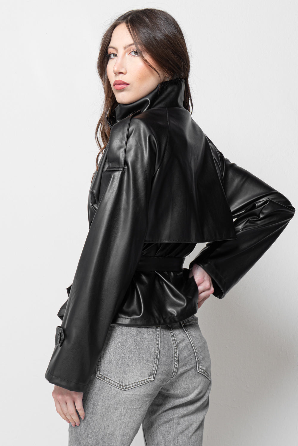 Giacca Donna Nera Effetto Pelle - Corta con Cintura Elegante