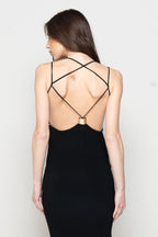 Abito Lungo Minimal con Schiena Geometrica e Spacco Laterale