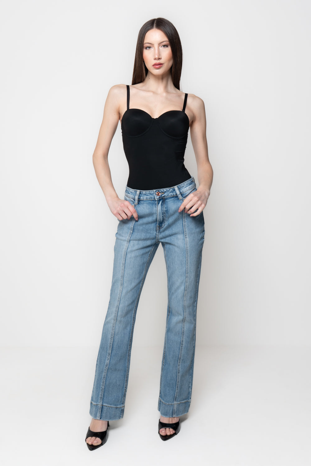 Jeans Donna Flare Vita Media Denim Chiaro Immagine principale del prodotto