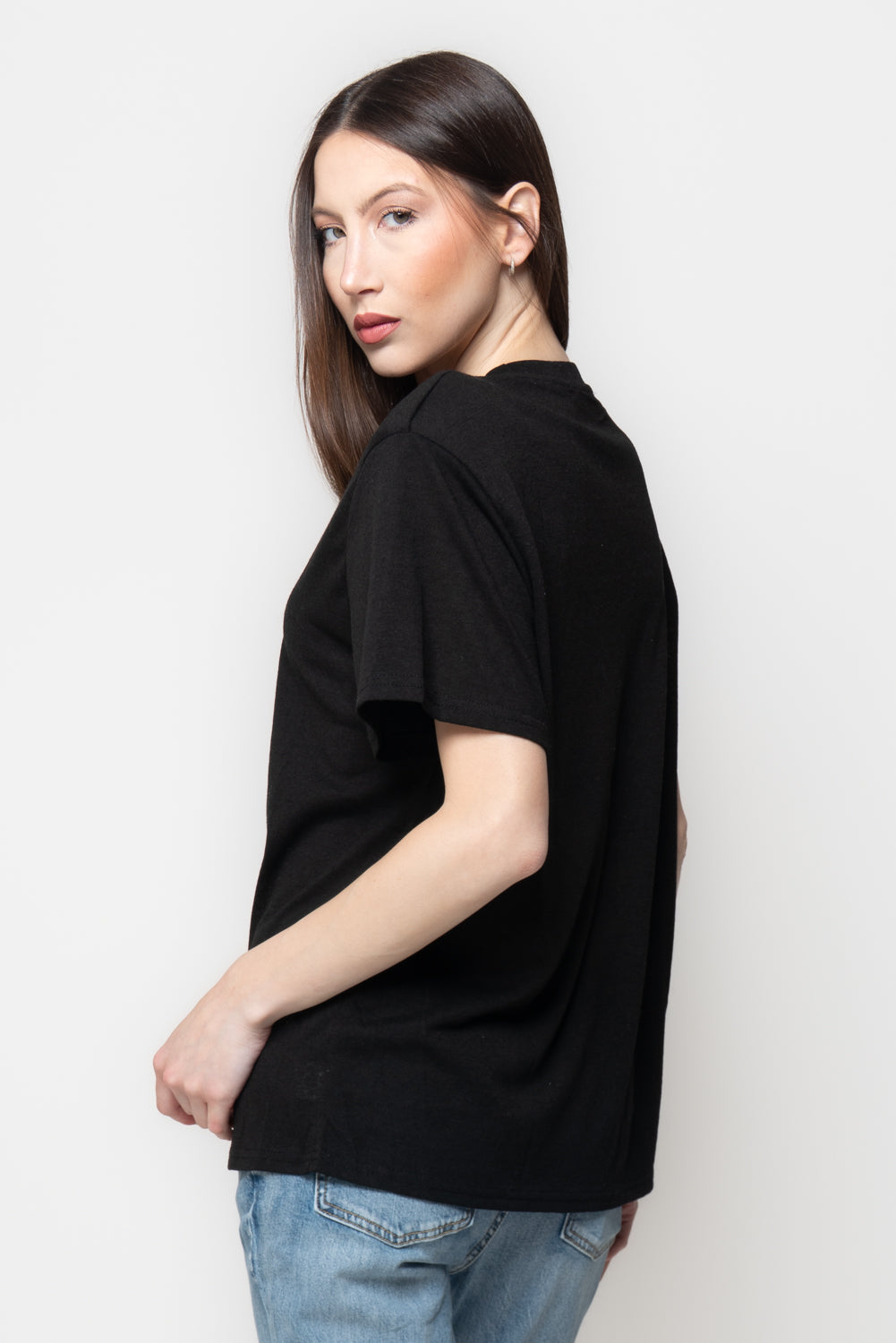 T-Shirt Donna Nera con Spalline Strutturate Oversize