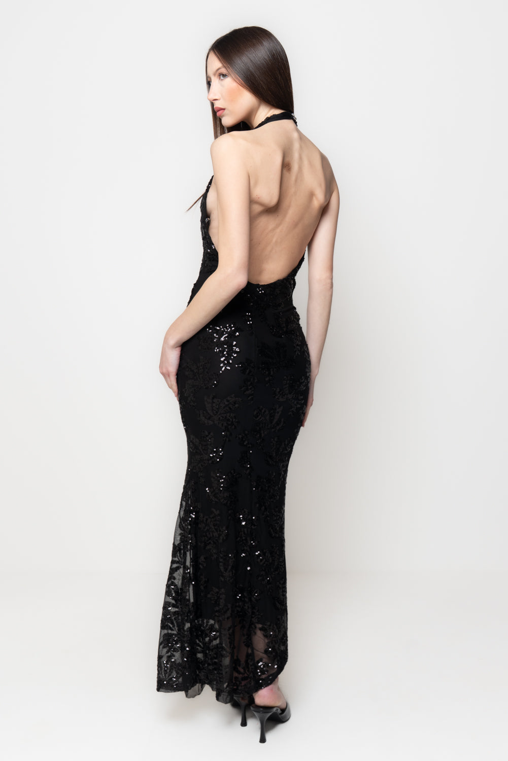 Abito Lungo Nero Elegante con Paillettes e Schiena Scoperta