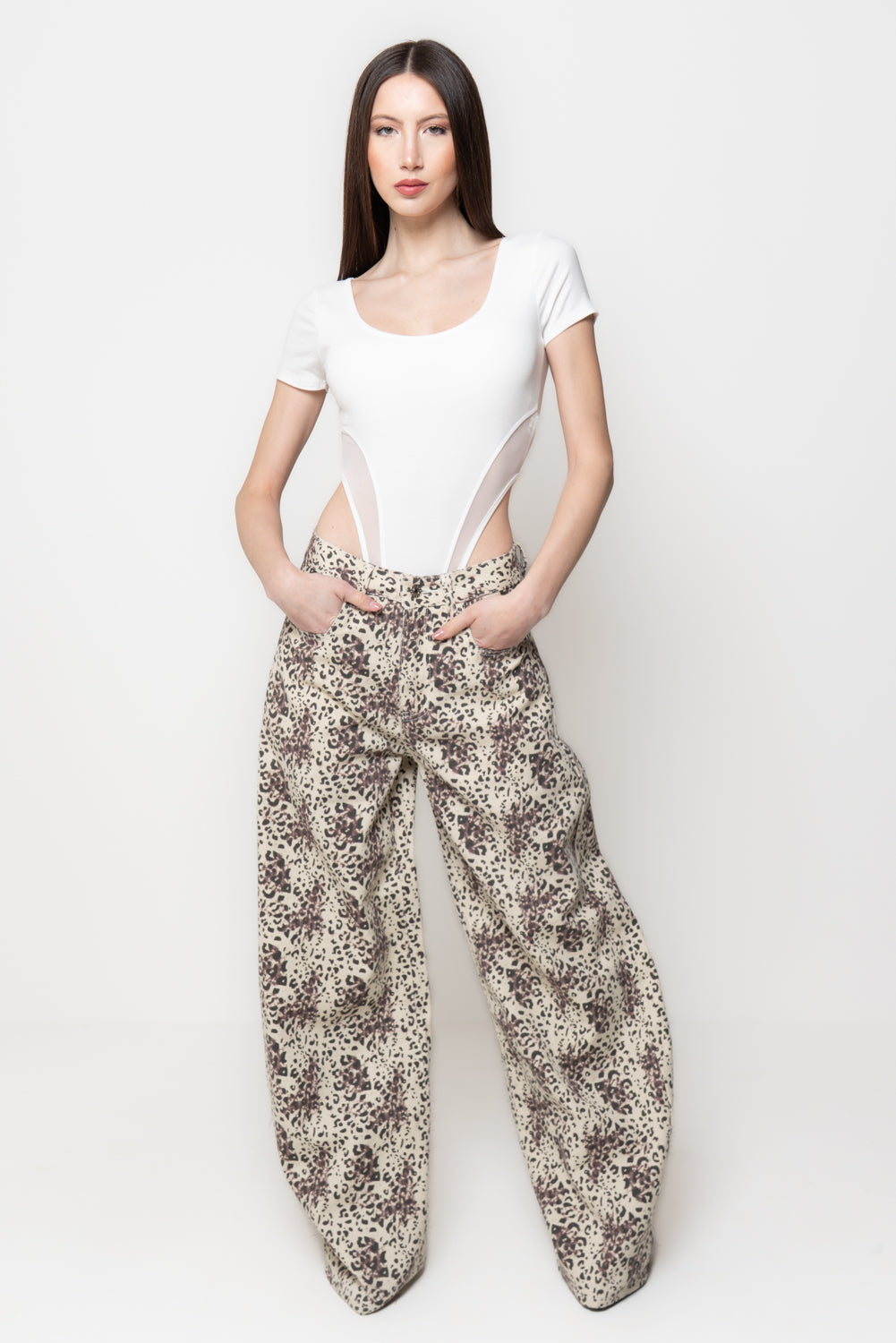 Body Donna Aderente con Inserti in Tulle e Schiena Intrecciata