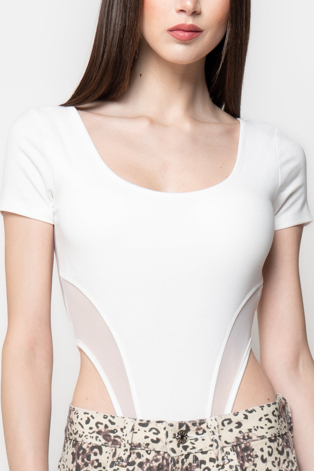 Body Donna Aderente con Inserti in Tulle e Schiena Intrecciata