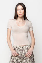 T-Shirt Donna Aderente con Scollo a V