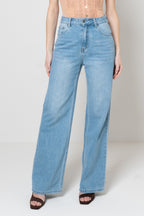 Jeans Wide-Leg a Vita Alta con Dettagli Distressed e Inserti in Paillettes Rosa