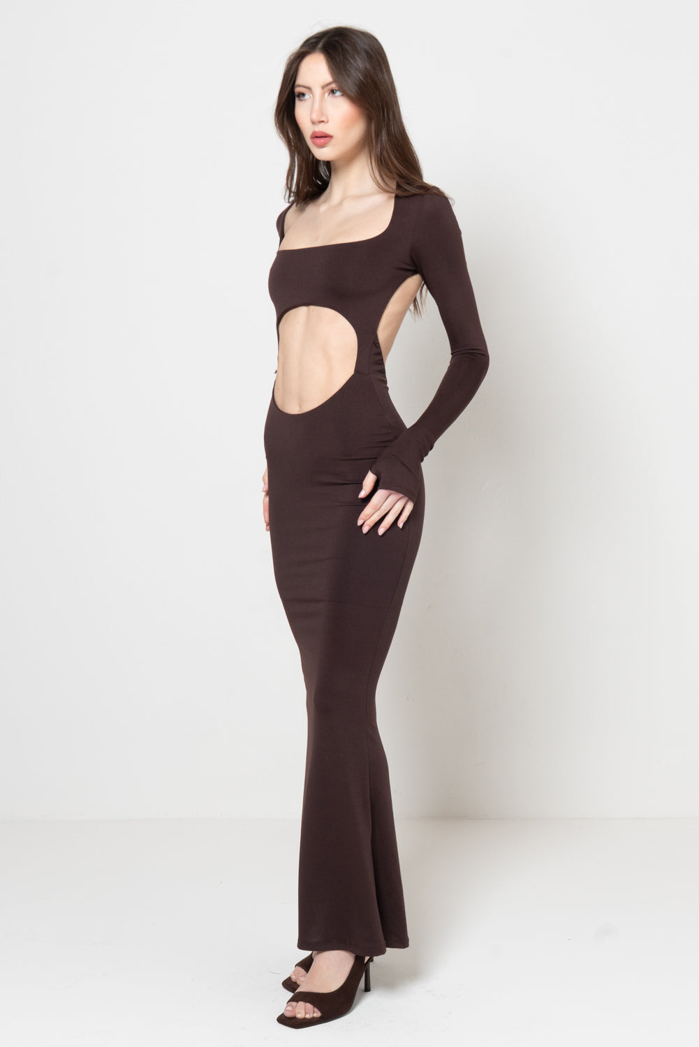 Abito Lungo con Cut-out Addominale e Schiena Scoperta