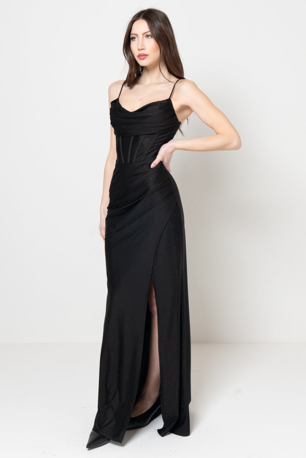 Abito Lungo Nero con Corpetto a Corsetto e Finitura Glitter