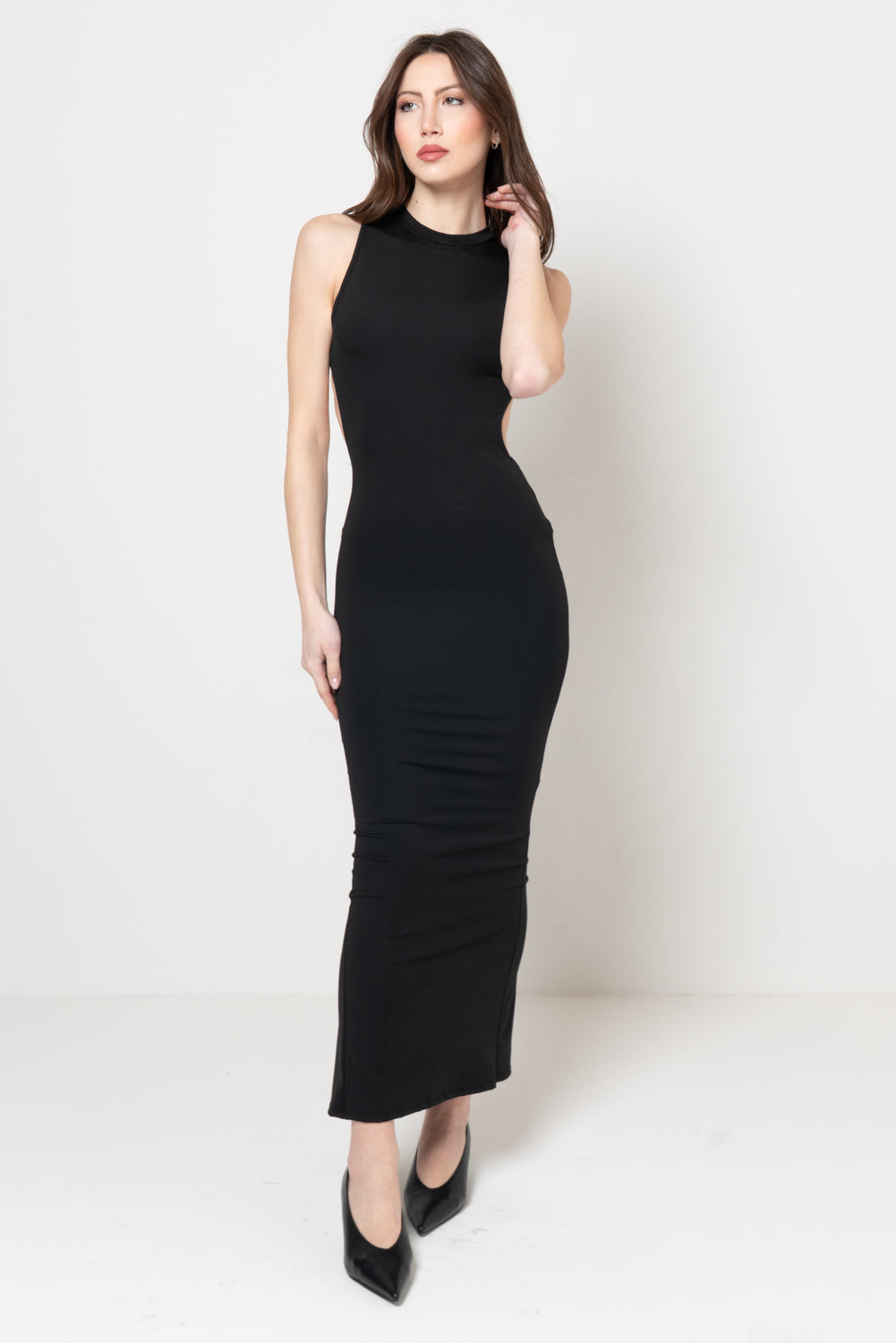 Abito Lungo Nero con Cut-out e Schiena Scoperta